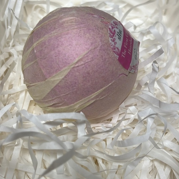 Bath Bomb Grape The First Glance Heartbeat - Picture 3 of 6